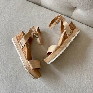 Steve Madden Canvas Cork Low Wedges Sandals Size 6.5